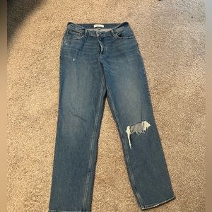 Abercrombie & Fitch- The 90’s Straight Curve Love